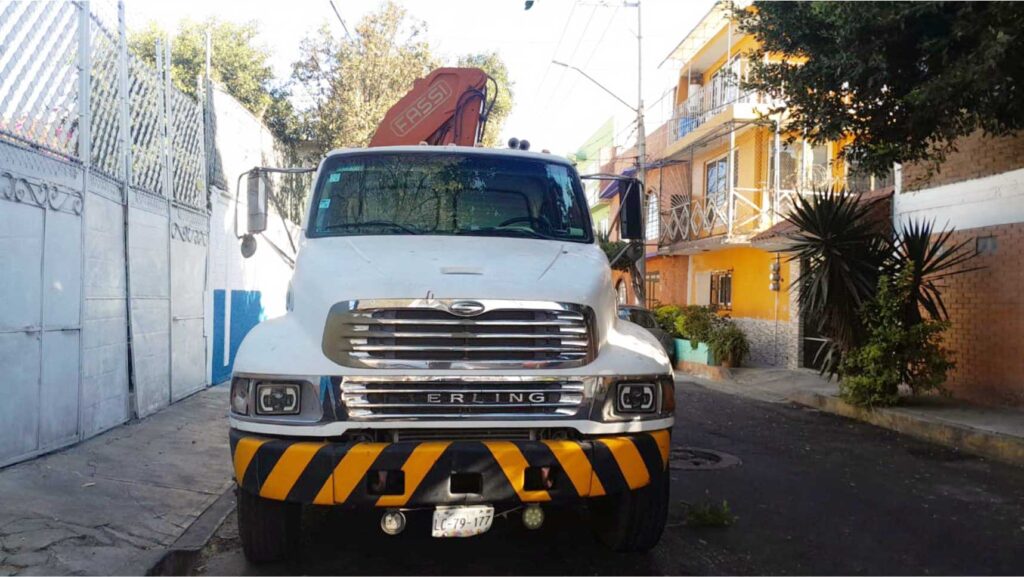 Renta de grúas hiab, para cargas, descargas y elevaciones
